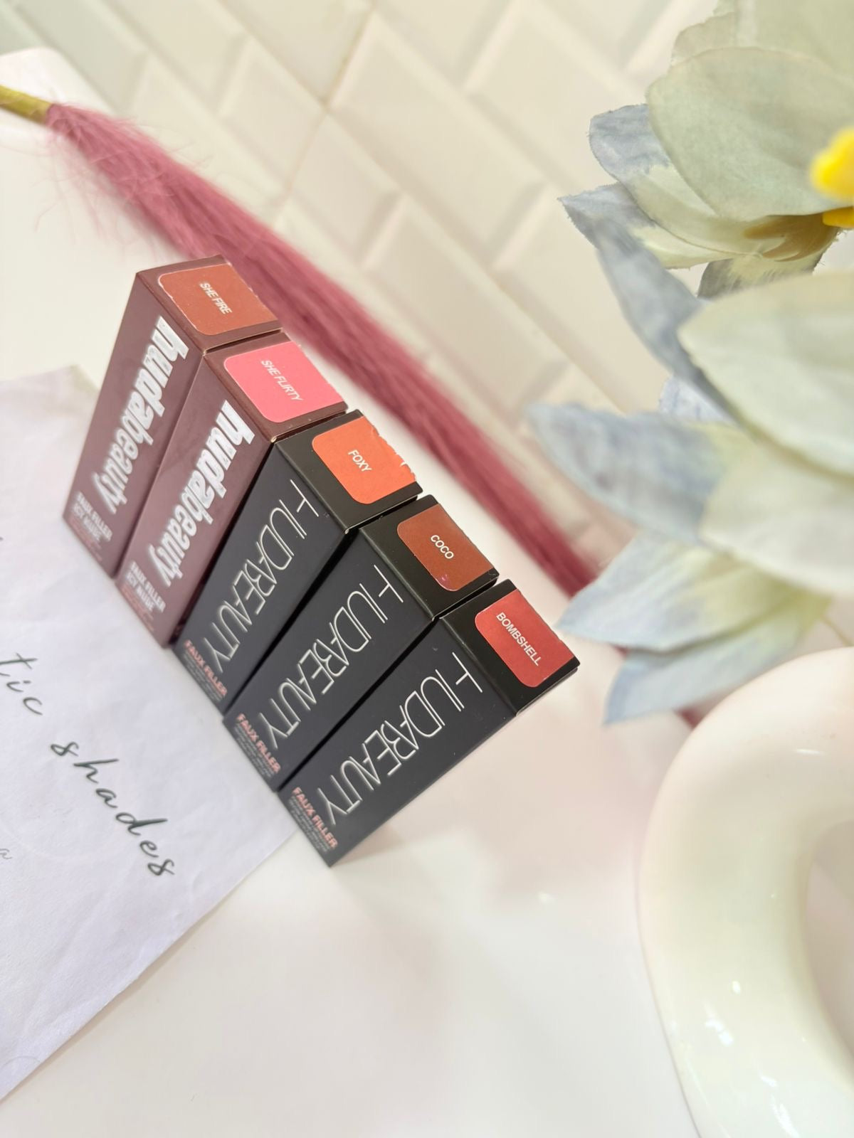 HUDA BEAUTY Faux Filler Gloss • 3.9ml