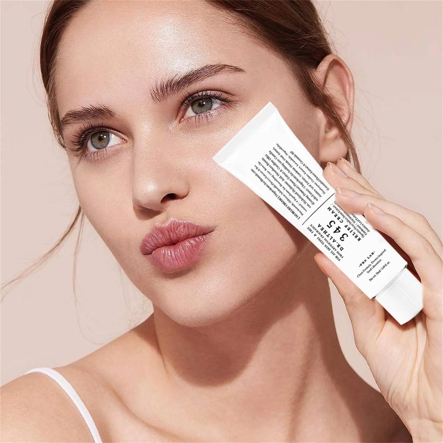 Dr.Althea 345 Relief Cream, 50 ml
With niacinamide & hyaluronic acid