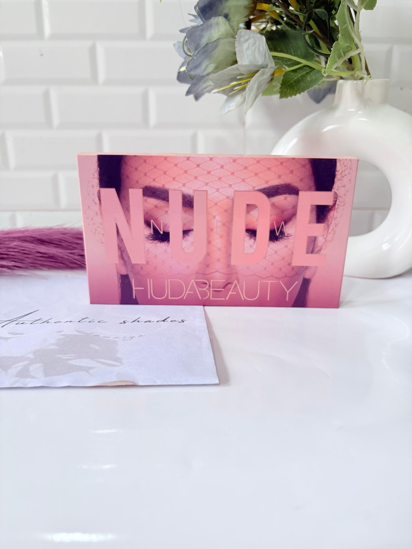 Huda Beauty New Nude Palette