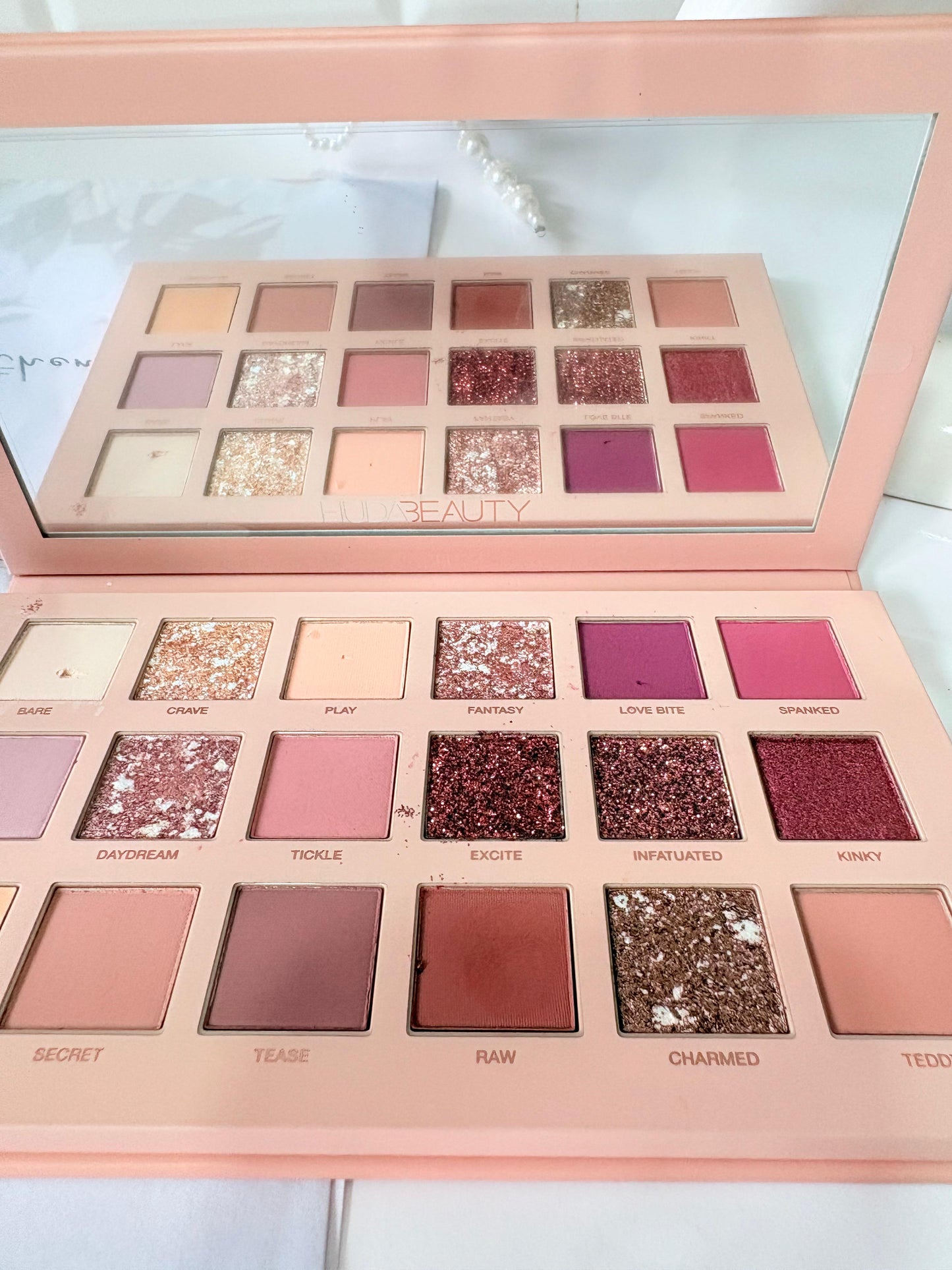 Huda Beauty New Nude Palette