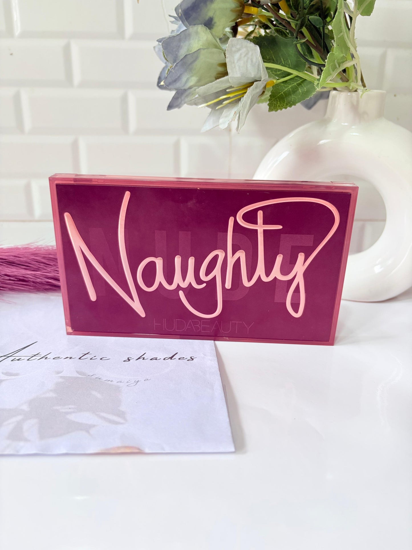 Huda Beauty Naughty Eyeshadow Palette