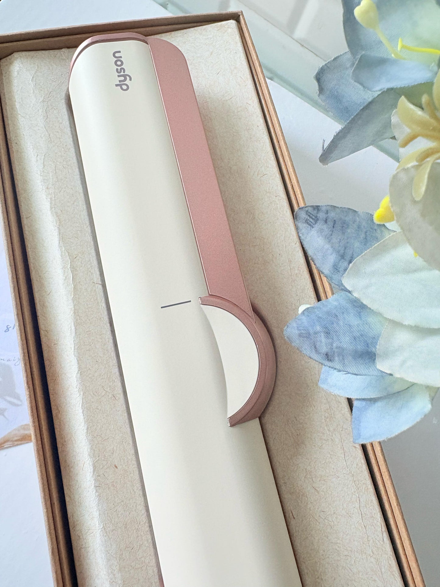 Dyson Airstrait™ Straightener