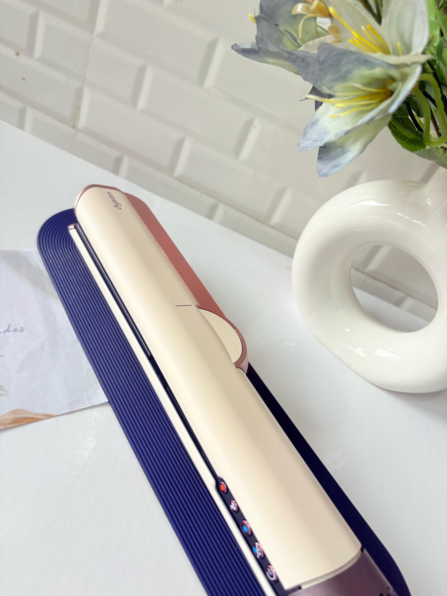 Dyson Airstrait™ Straightener