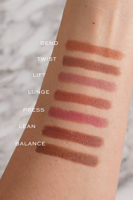 RHODE peptide lip shape - The contouring lip shaper